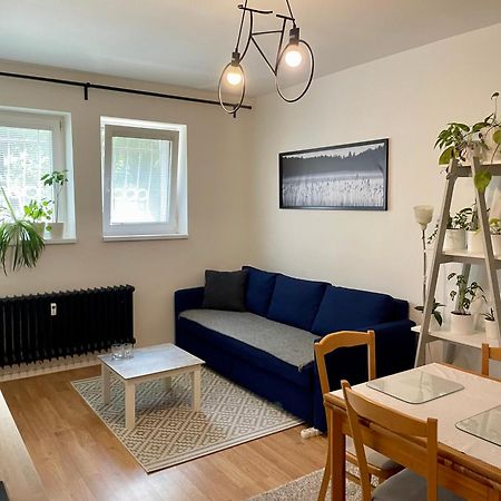 Cozy Self Check-In Apartment In Vibrant Ruzinov Area, Komarnicka 42, Bratysława Zewnętrze zdjęcie